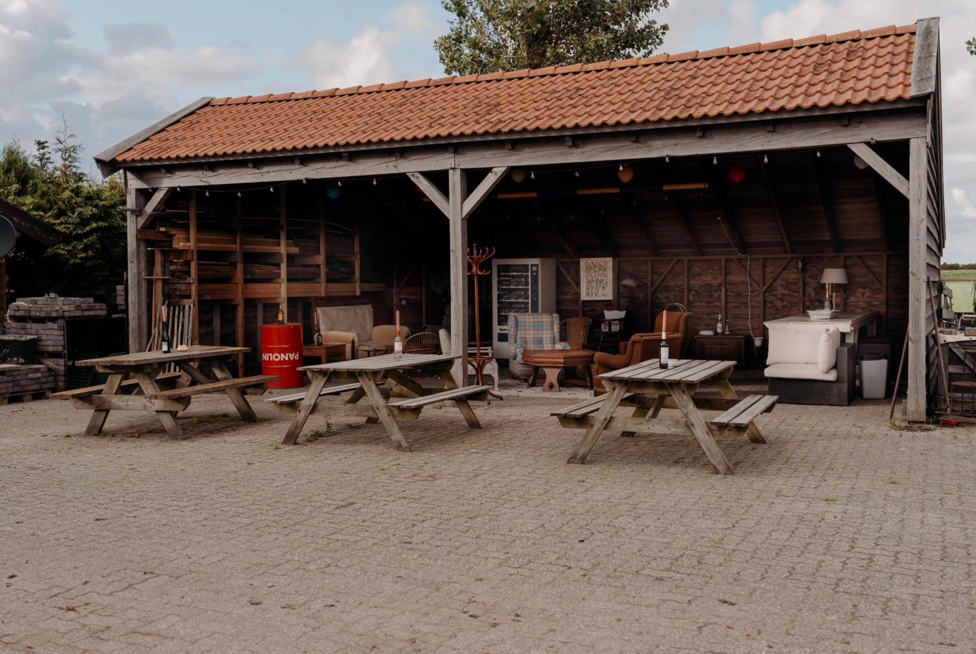 Finse Woning Op Camping De Tulpenweide Breezand Ngoại thất bức ảnh